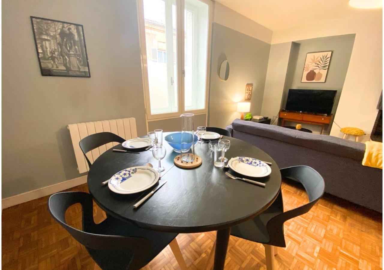 Le 107 - Poitiers - Chu - La Conciergerie. Apartment Exterior foto